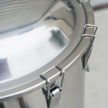 Load image into Gallery viewer, Ss Brewtech Chronical Fermenter 14 Gallon
