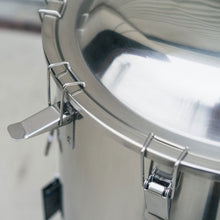 Load image into Gallery viewer, Ss Brewtech Chronical Fermenter 14 Gallon
